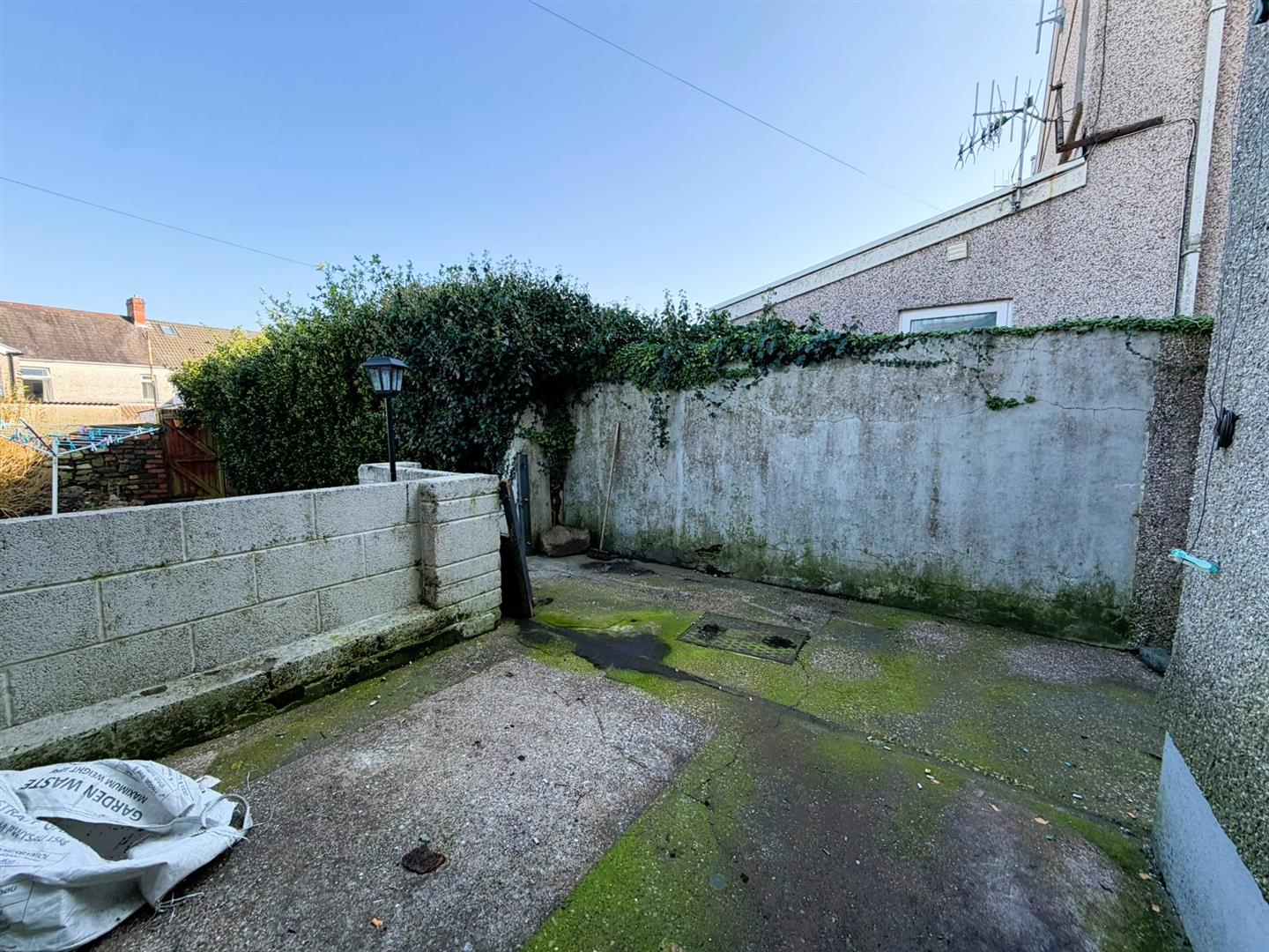 Cecil Street, Manselton, Swansea, SA5 8QP